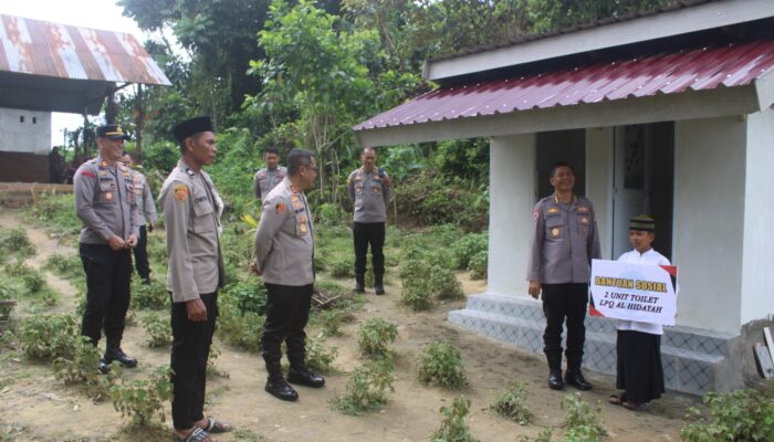 Kapolda Sultra Kunjungi LPQ Al-Hidayah, Beri Semangat kepada Santri dan Berikan Bantuan Pembangunan Fasilitas