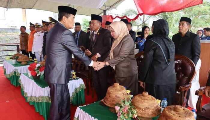 H. Abuhaera Wakil Bupati Konawe Utara Pimpin Upacara Memperingati Harkitnas ke 117 Tahun