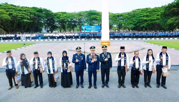 Gubernur Sultra Tekankan Pentingnya Transportasi, Beri Apresiasi Pensiunan pada Harhubnas ke-55