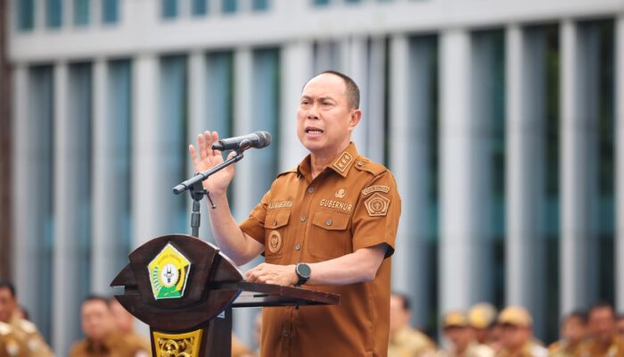 Gubernur Sultra Pimpin Apel Gabungan, Ajak ASN Jaga Integritas dan Sukseskan STQH Nasional 2025