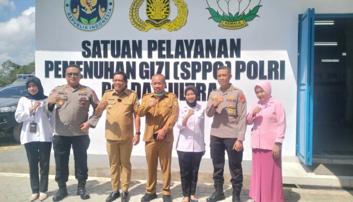 Wagub Sultra Tinjau Dapur MBG, Tekankan Pentingnya SOP dan Sinergi Daerah
