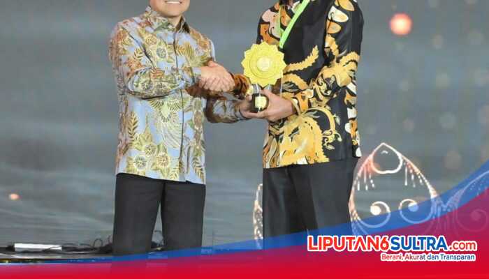 Komitmen Jamin Kesehatan Warga, Pemprov Sultra Raih UHC Award Kategori Madya