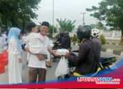 Jumat Berkah, SMPN 9 Kendari Tebar Ratusan Takjil di Bulan Suci Ramadhan Bagi Pengguna Jalan