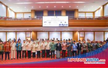 Gubernur Sultra Lepas 37 PPIH 1447 H/2026 M, Tekankan Pelayanan Maksimal bagi Jemaah